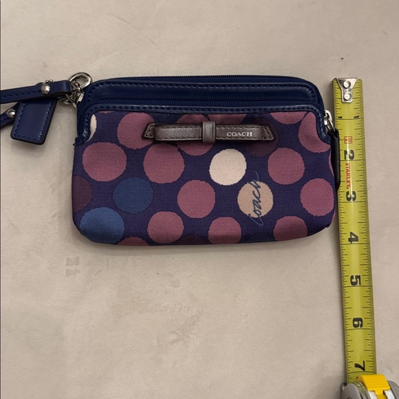 EUC! Coach Polka Dot Bow Wristlet - Picture 8 of 11